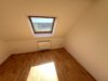 charmante Dachgeschosswohnung - Schlafzimmer 1